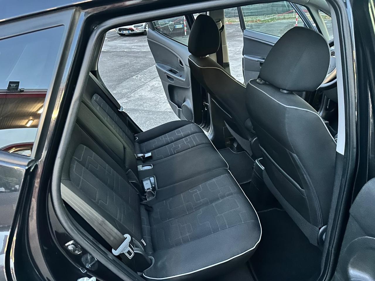 Kia Venga 1.4 Easy eco-dynamics Gpl 2012
