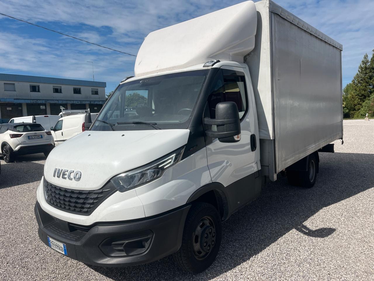 IVECO DAILY 35C18 3.0CC CENTINA ALZA E ABBASSA