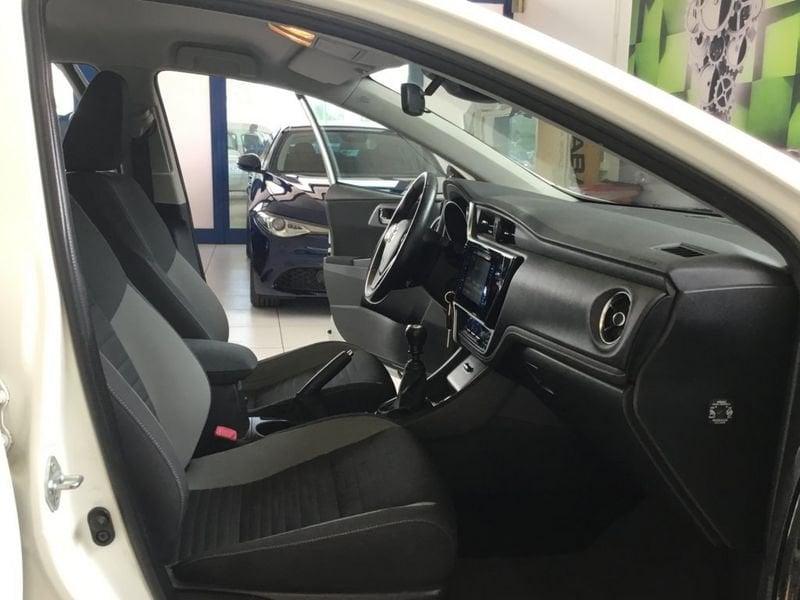 Toyota Auris 1.6 D-4D Active