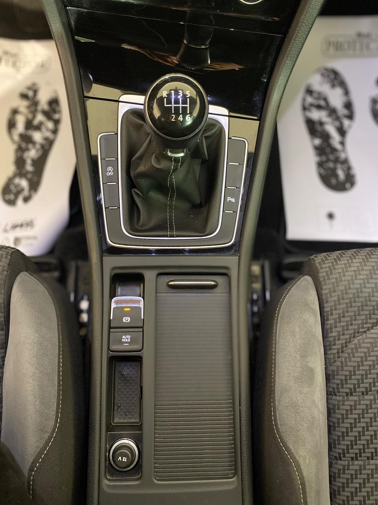 Volkswagen Golf R-line 1.4 TSI 125 CV 5p.