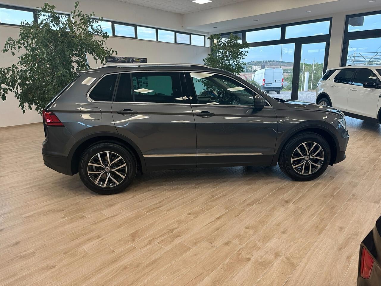Volkswagen Tiguan 2.0 TDI SCR DSG Business BlueMotion Technology