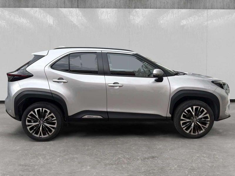 Toyota Yaris Cross 1.5h Lounge fwd 116cv e-cvt