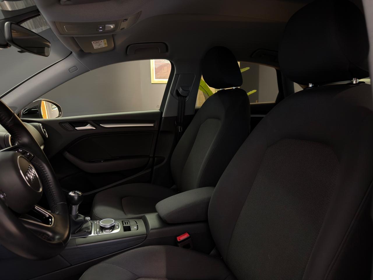 Audi A3 Sedan 30 TDI S- LINE *FULL OPTIONAL* Berlina