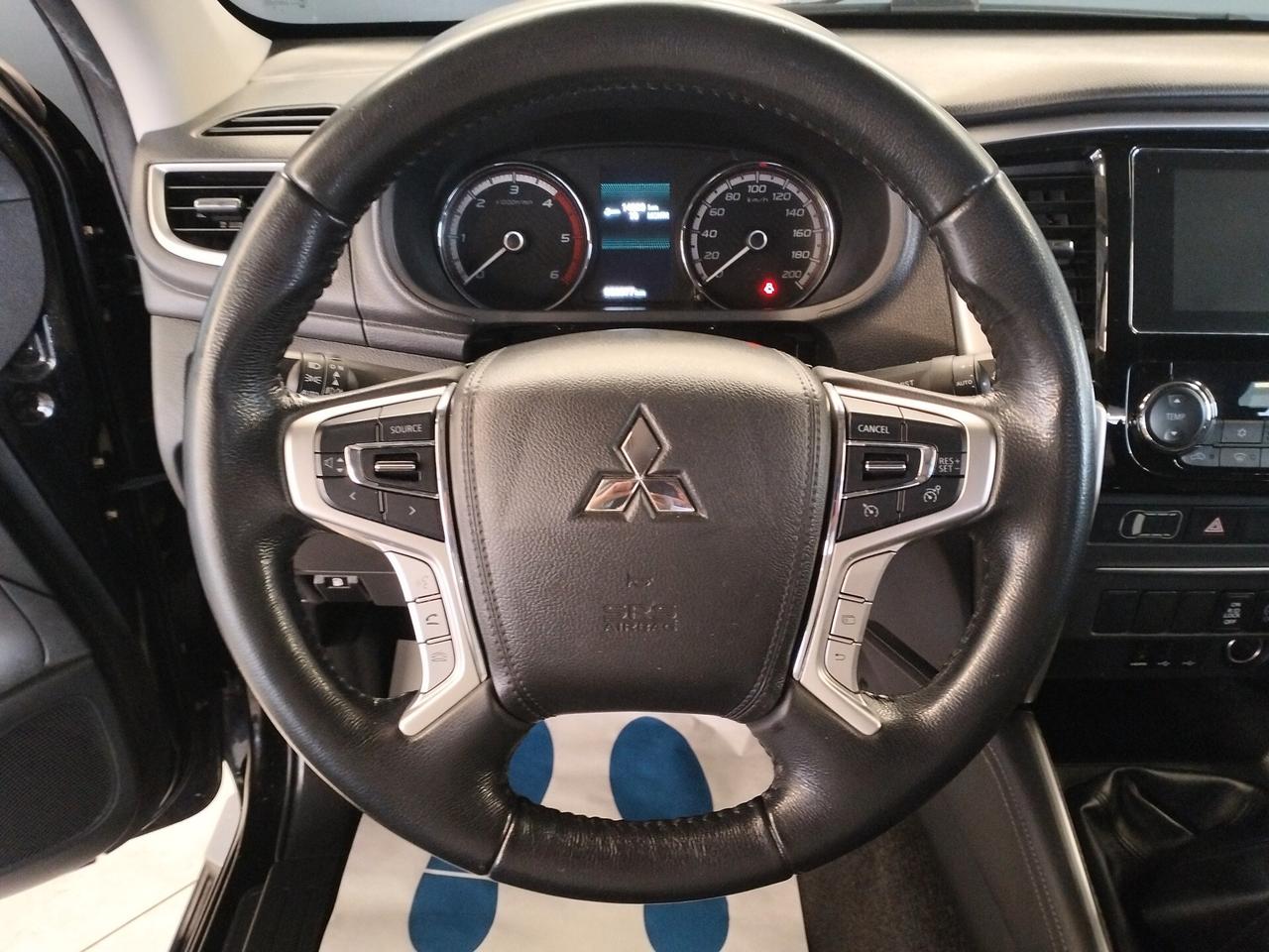 Mitsubishi L200 d.cab 2.3d Hurricane 4wd 150cv - 4x4 IVA ESCLUSA