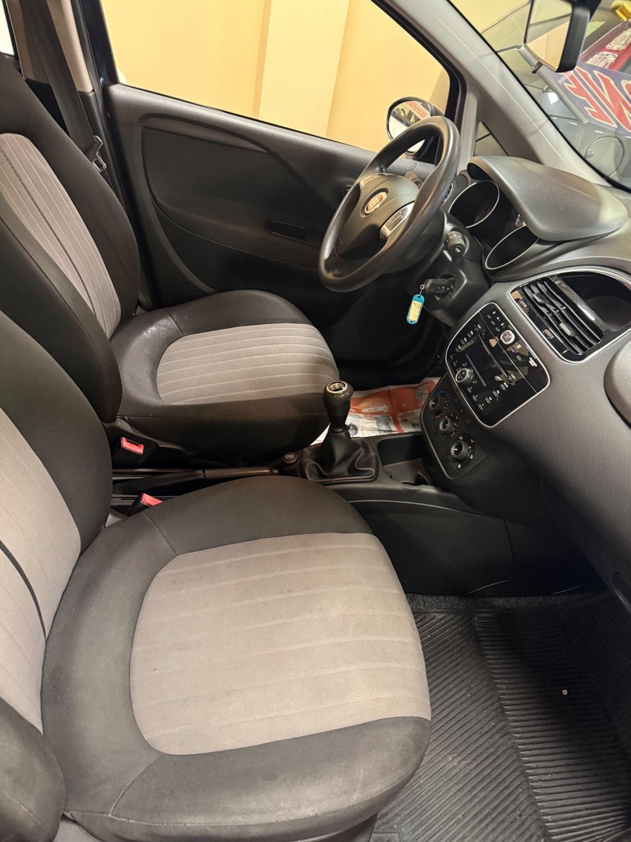 Fiat Punto 1.3 MJT II S&S 95 CV 5 porte Street