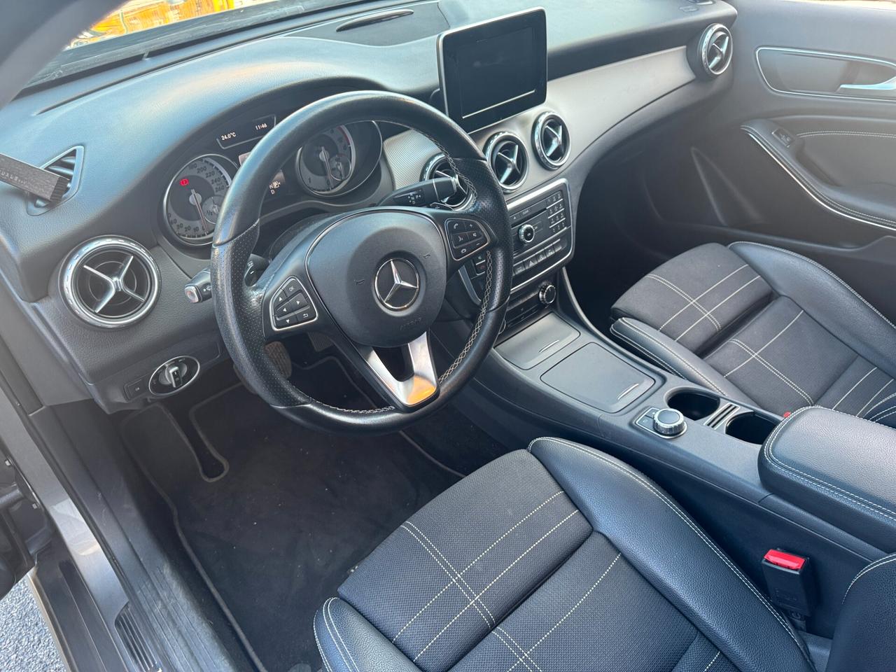 Mercedes-benz GLA 220 d Automatic Sport