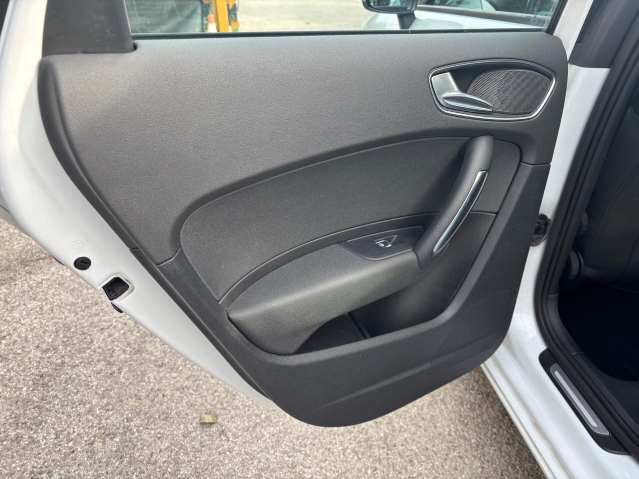 Audi A1 SPB 1.6 TDI 116 CV S tronic OK NEOPATENTATI