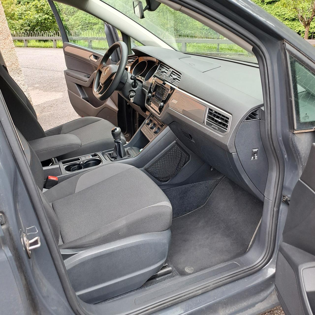 VW Touran GANCIO TRAINO - 7 POSTI