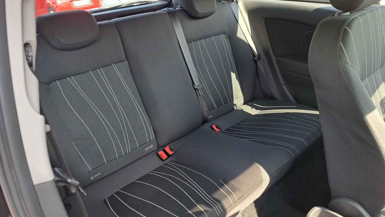 Opel Corsa 1.2 Benzina 80Cv Sport