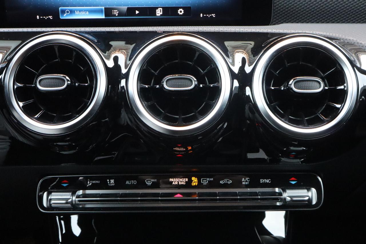 Mercedes-benz A 180 Mercedes A 180 d 2.0D SPORT AUTOMATIC LED DIGITAL DISPLAY MBUX CAMERA ANCHE GUIDABILE DA NEOPATENTAT