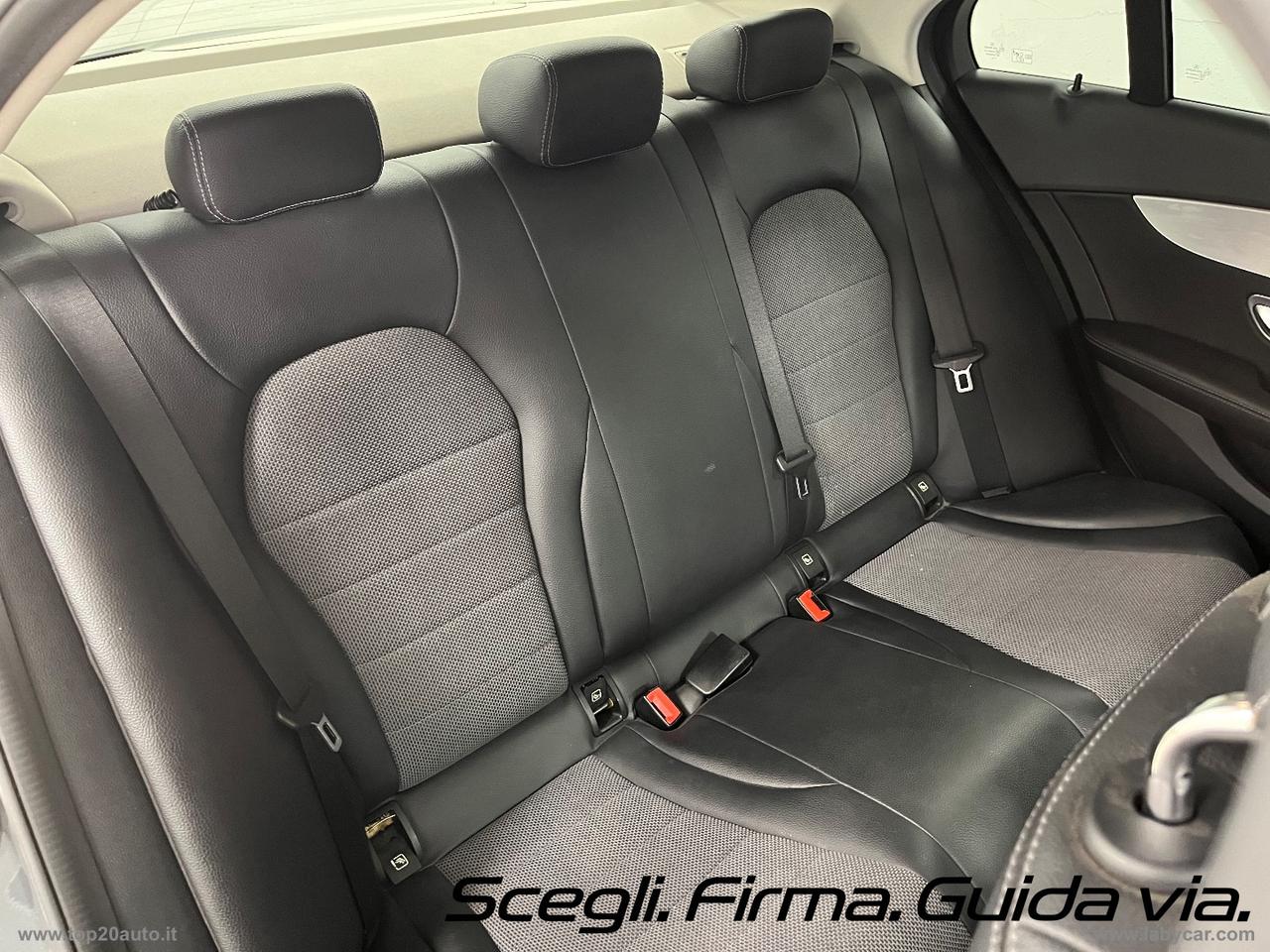 MERCEDES-BENZ C220d 4Matic Auto Sport