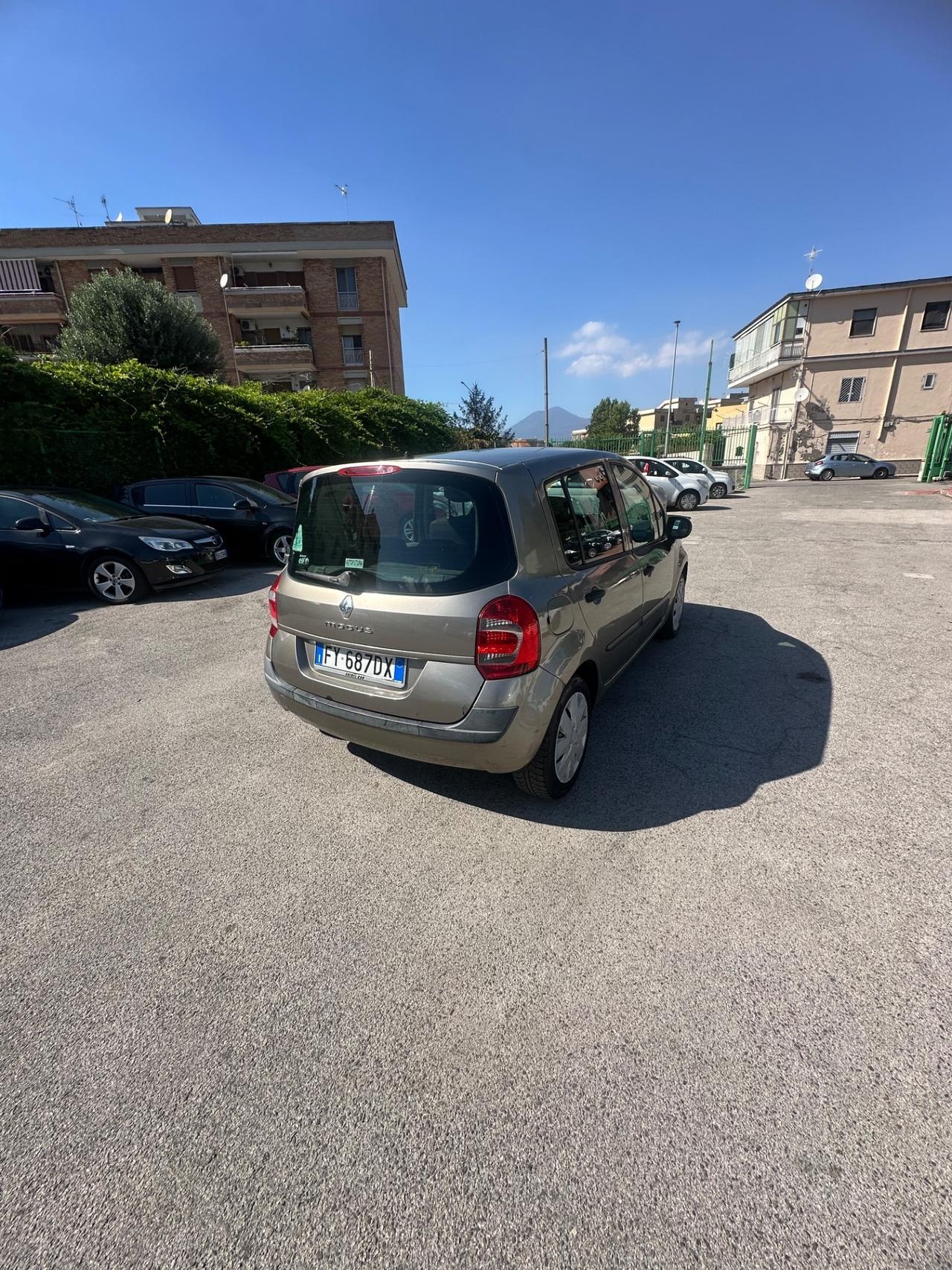 Renault Modus 1.5 dCi 85CV Dynamique