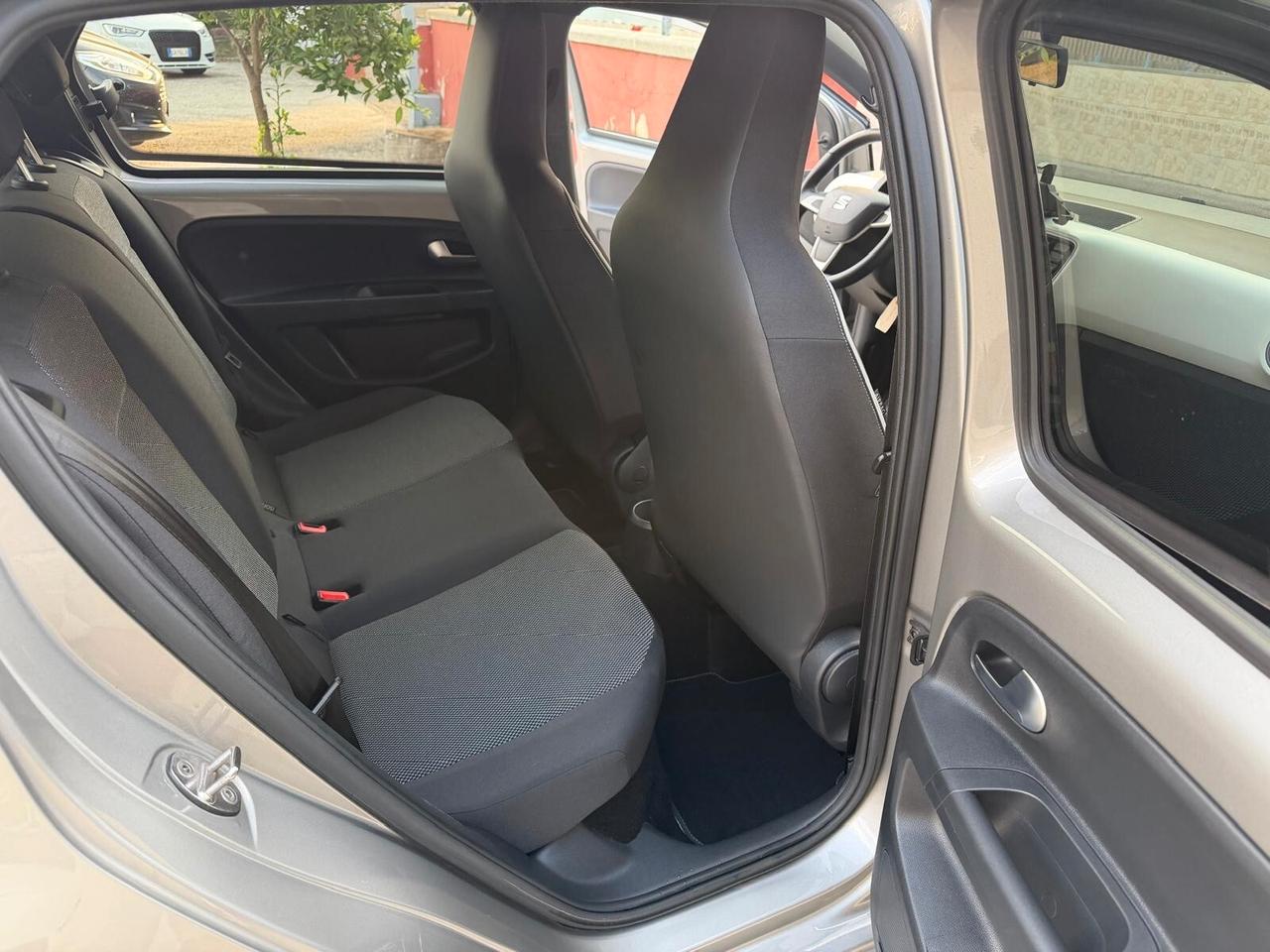 Seat Mii 1.0 68 CV 5 porte Chic Ecofuel