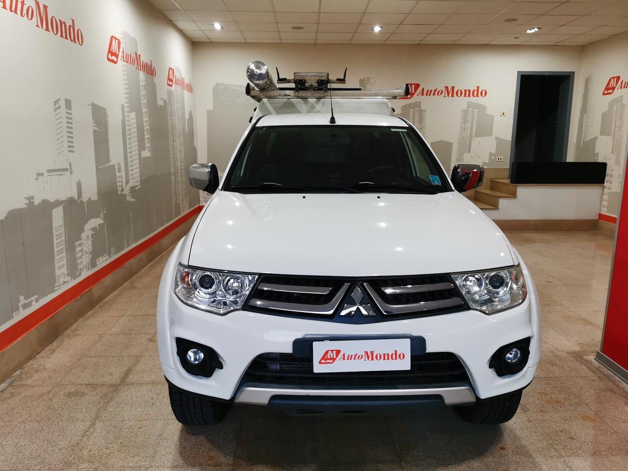 Mitsubishi L200 2.5 DI-D/178CV DC Intense Plus DPF AUTOVEICOLO SPECIALE