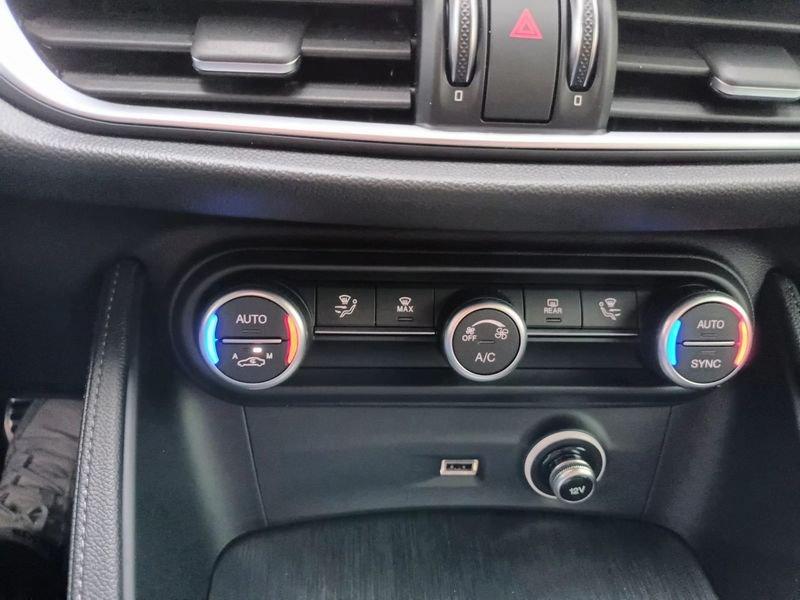 Alfa Romeo Stelvio 2.2 Turbo Diesel 190CV AT8 Q4 Business