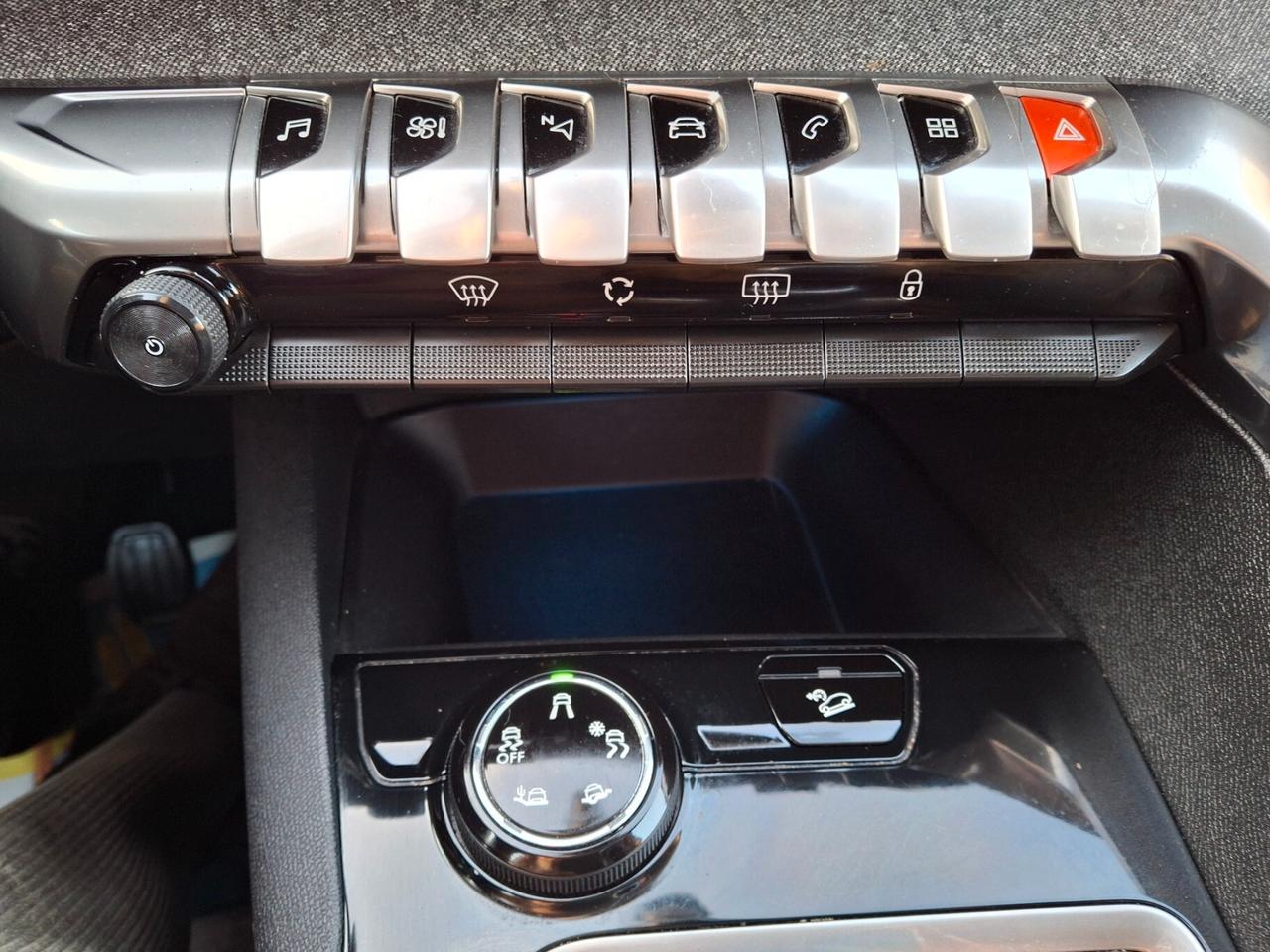Peugeot 3008 BlueHDi 120 S&S Allure