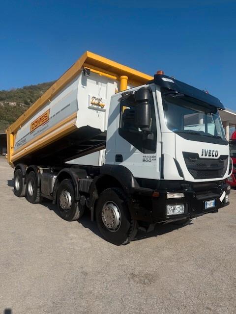 Iveco Trakker 4 assi ribaltabile