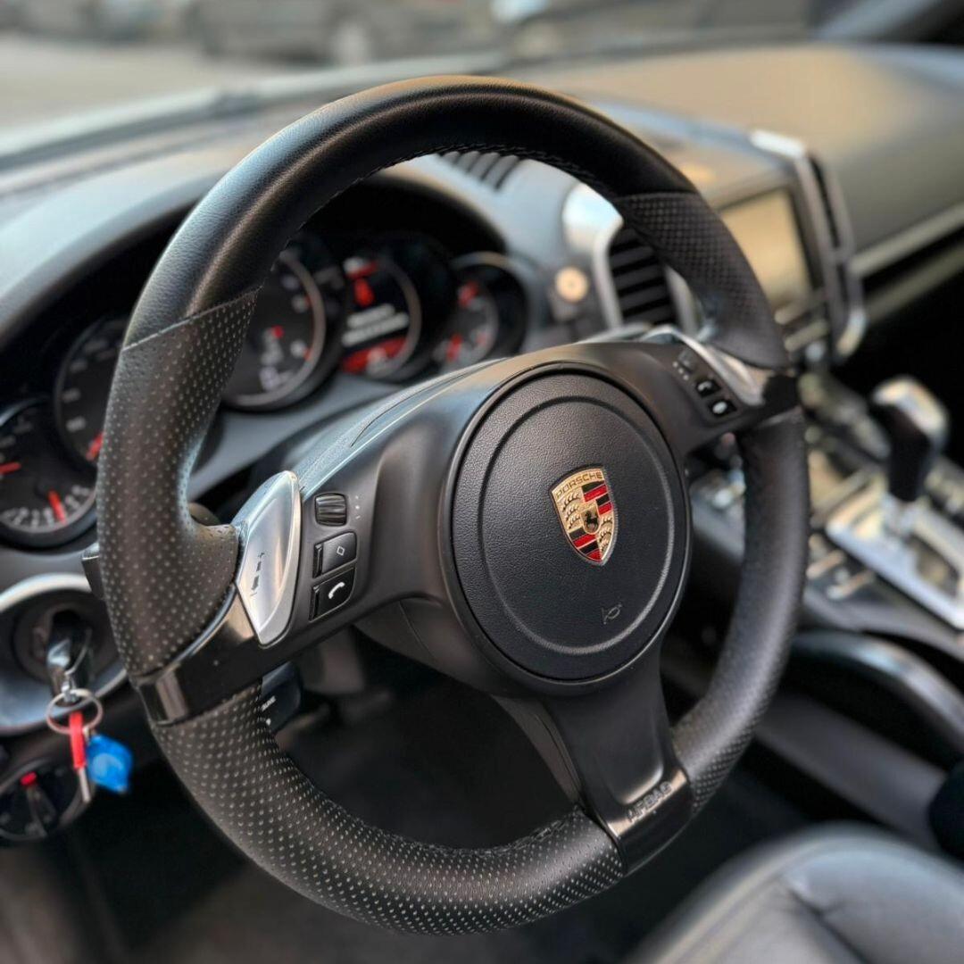 Porsche Cayenne 3.0 Diesel **FULL**