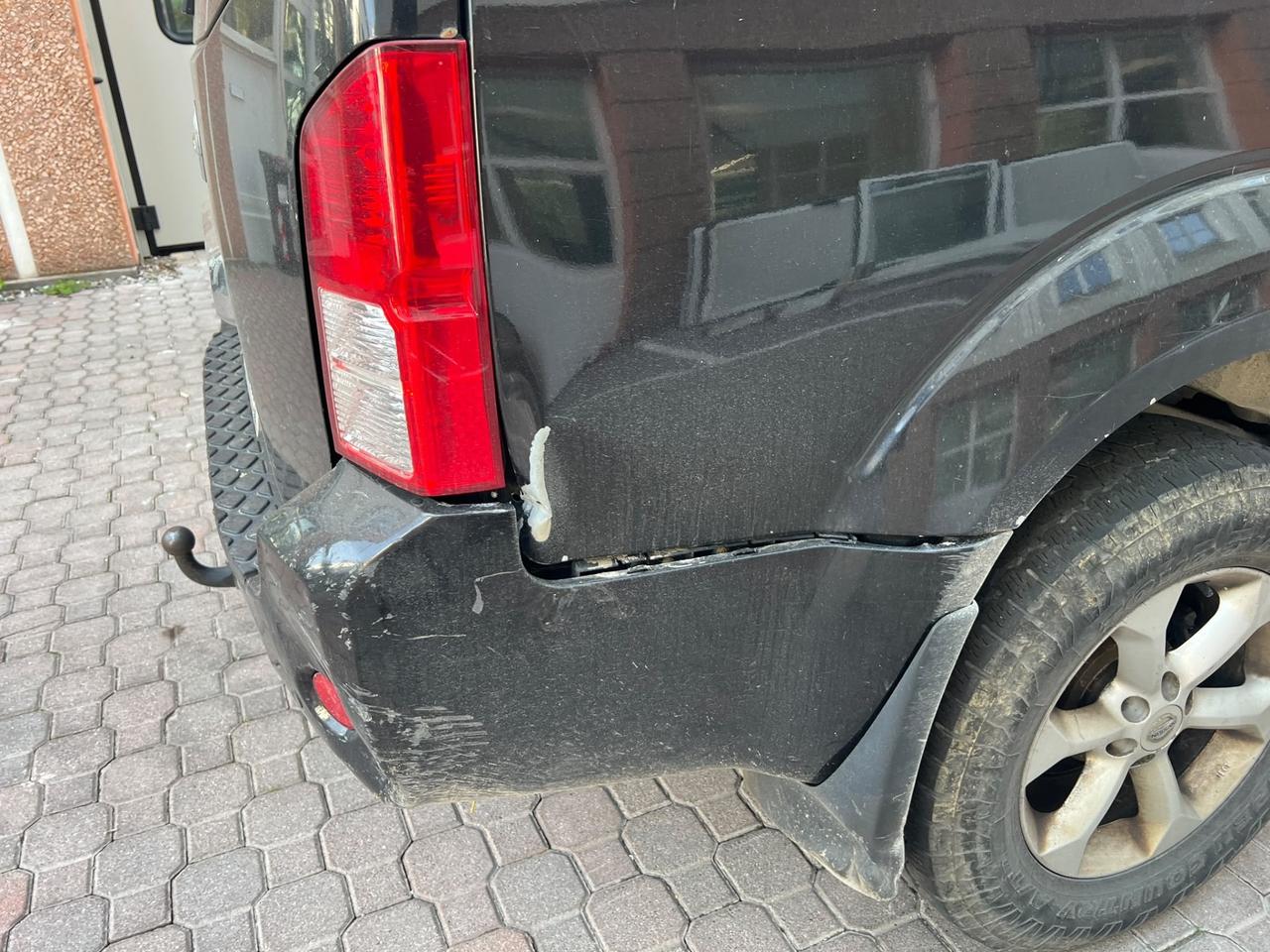 Nissan Pathfinder 2.5 dCi Sport Platinum