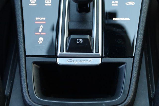 PORSCHE Cayenne 3.0 V6
