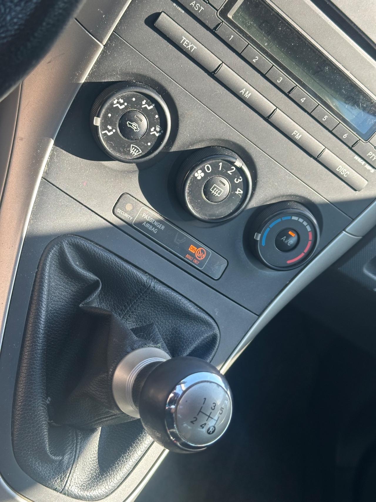 Toyota AURIS 1.4 DIESEL 2008 - SPAZIOSA
