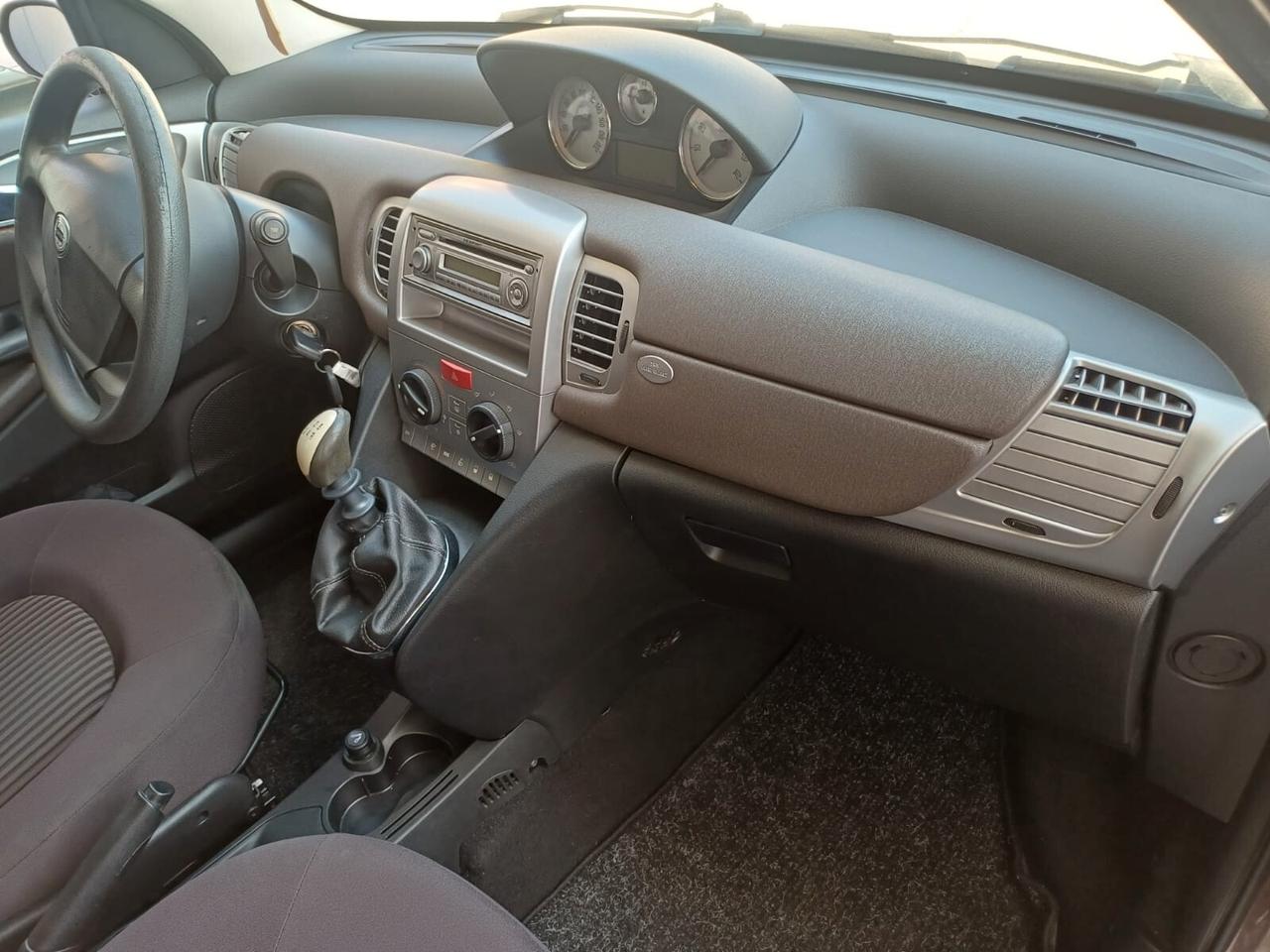 Lancia Ypsilon GPL DI SERIE - 2010