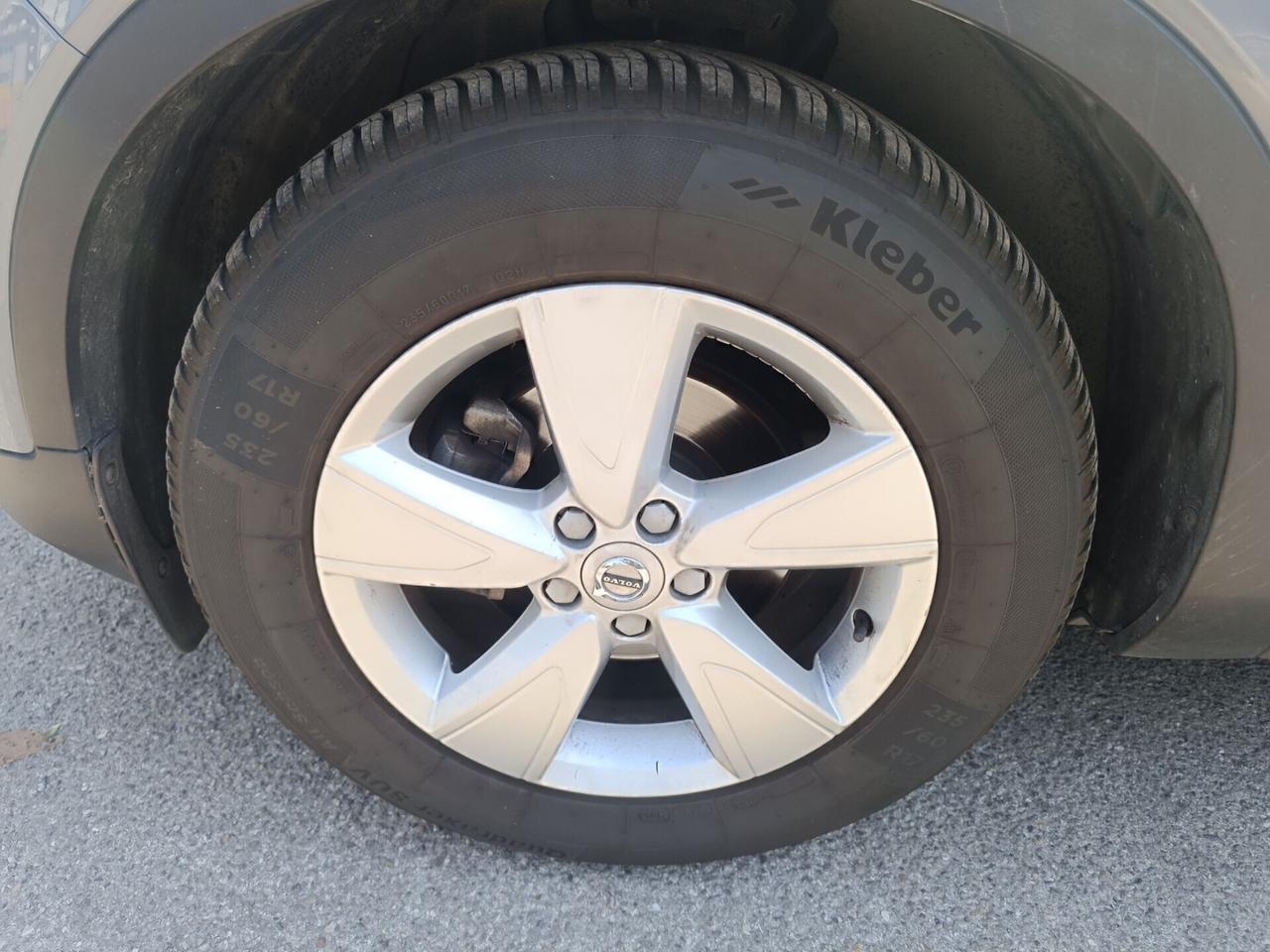 Volvo XC40 D3 Momentum Pro AUTOM. RETROCAMERA NAVI