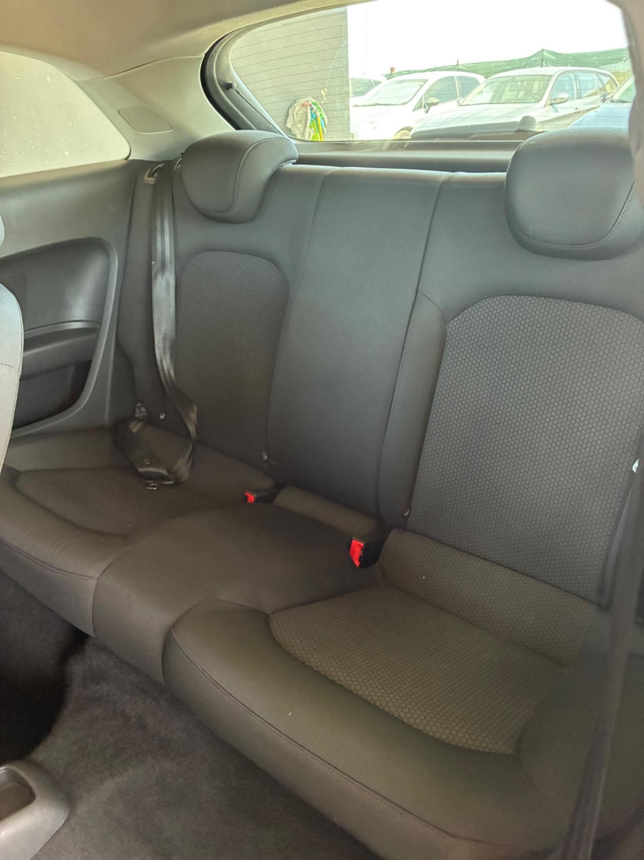 Audi A1 1.4 TDI S tronic Metal plus