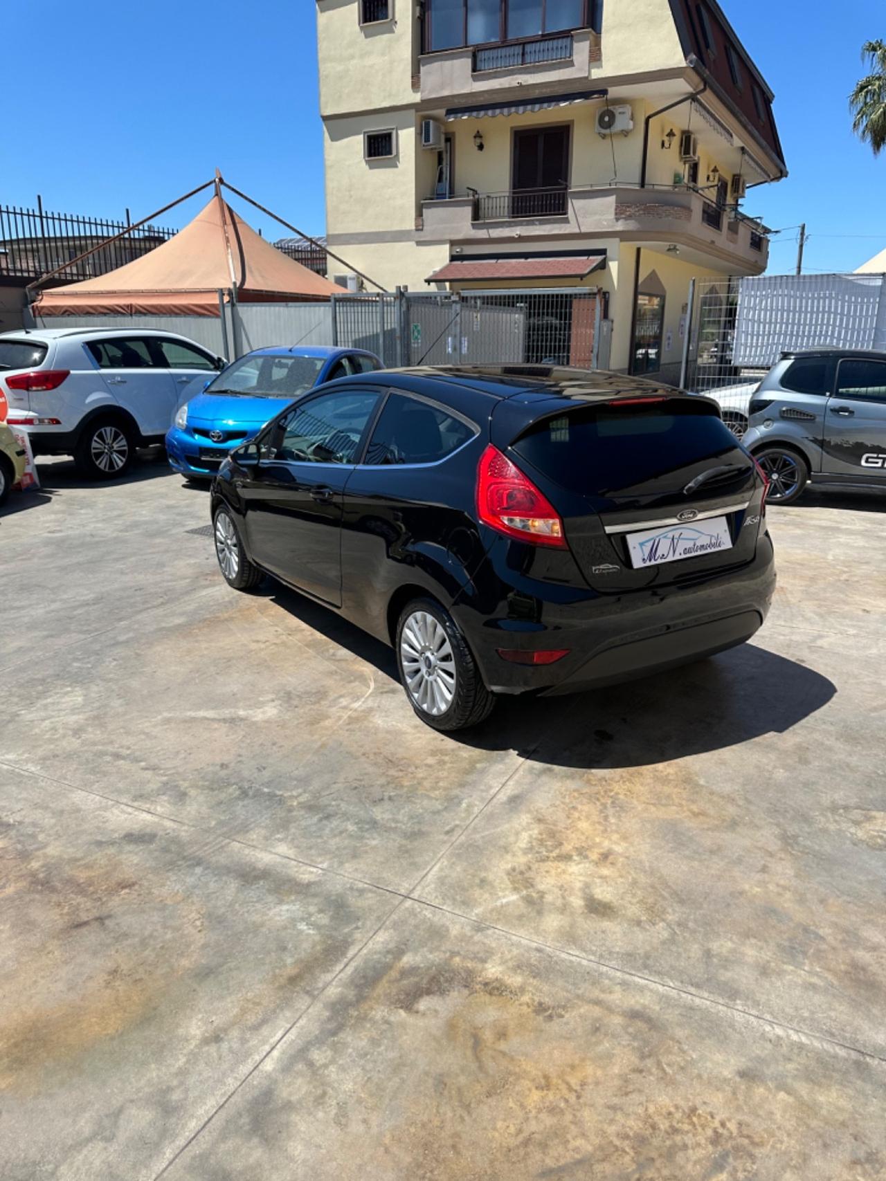 Ford Fiesta 1.4 5 porte Bz.- GPL Titanium