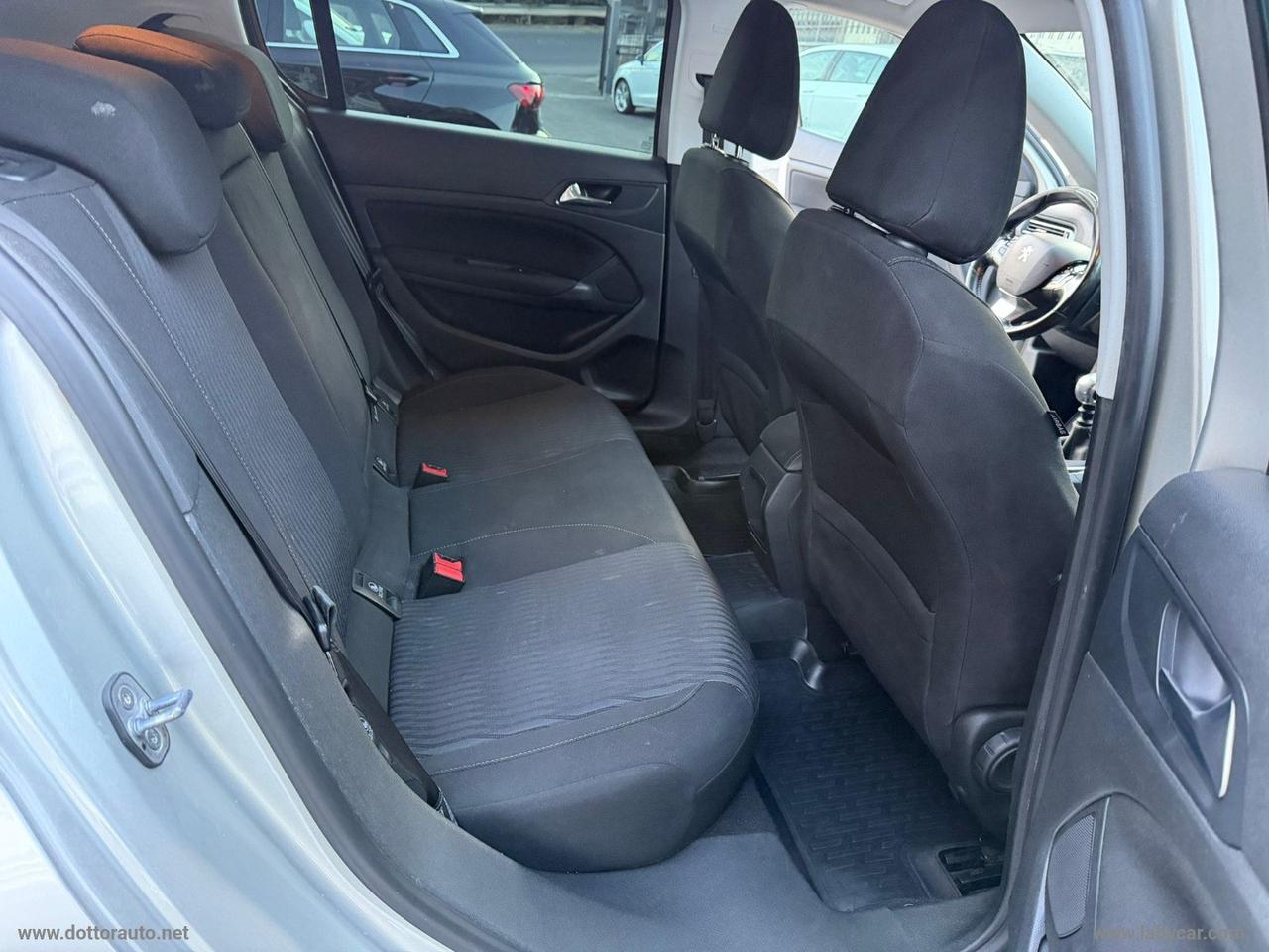 PEUGEOT 308 BlueHDi 120 S&S Allure