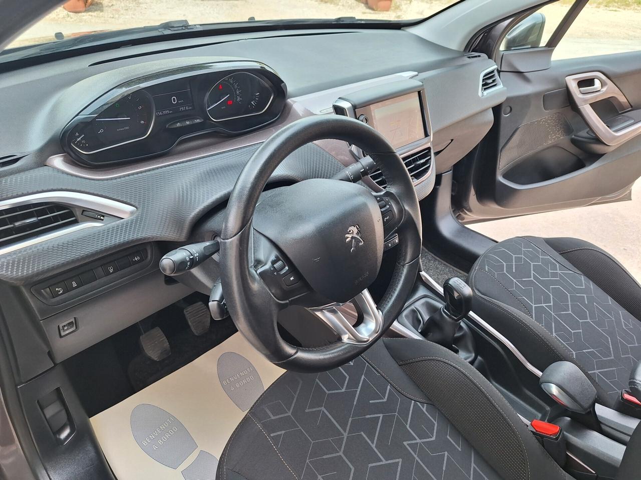 Peugeot 2008 1.4 HDi 68CV ALLURE NAVI 2014