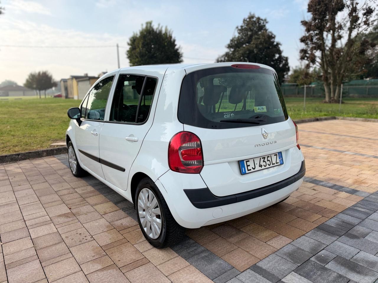 Renault Modus Grand 1.5 dCi 75CV Wave