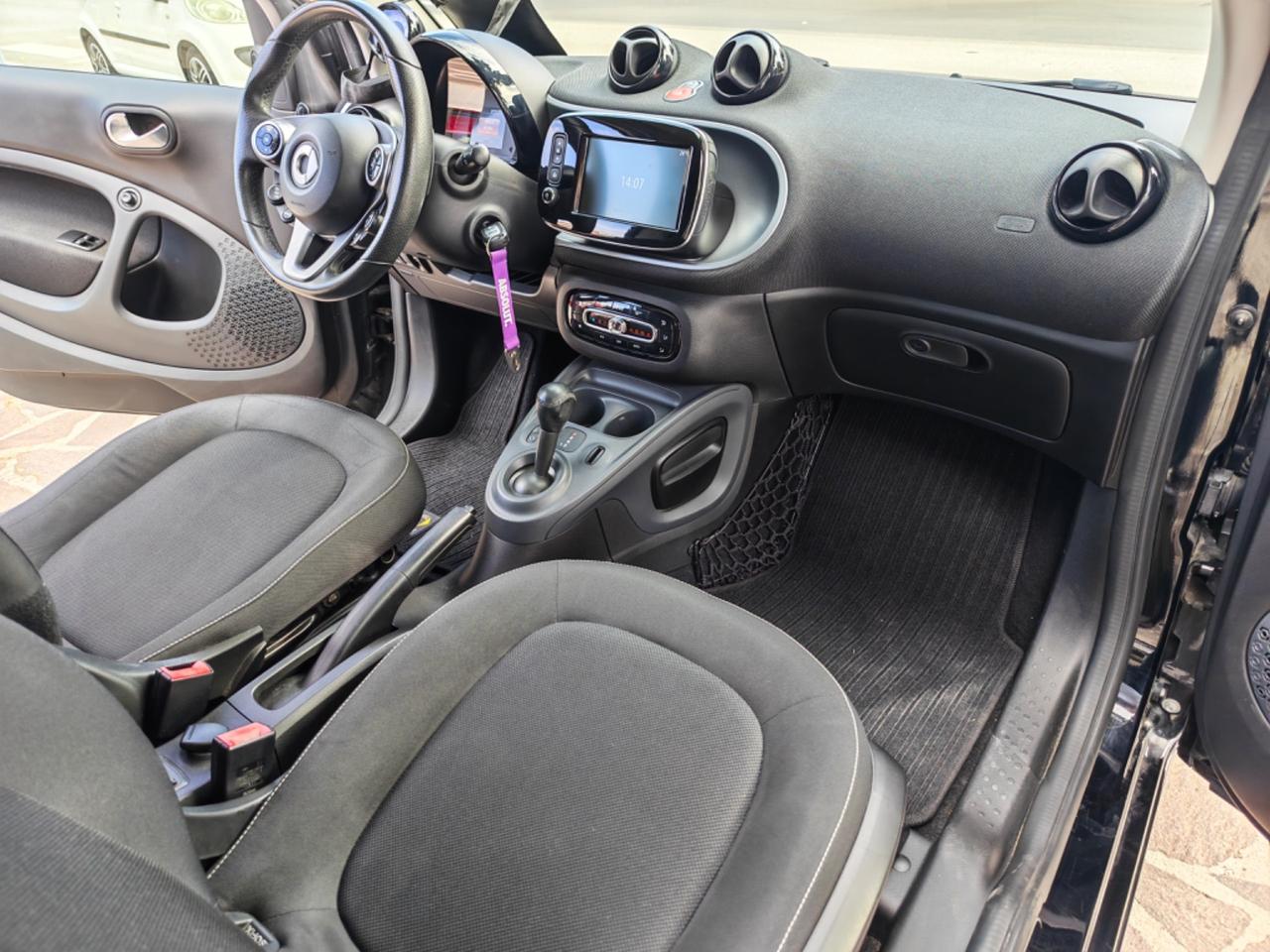 Smart ForTwo 90cv Turbo Twinamic Nightrunner Brabus
