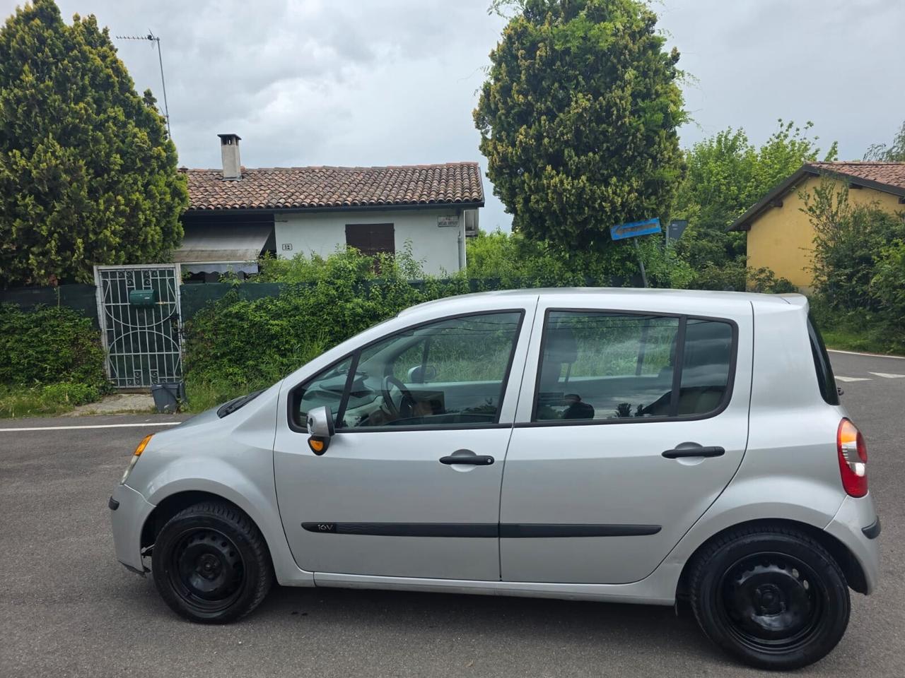 Renault Modus 1.2 16V TCE Grazia