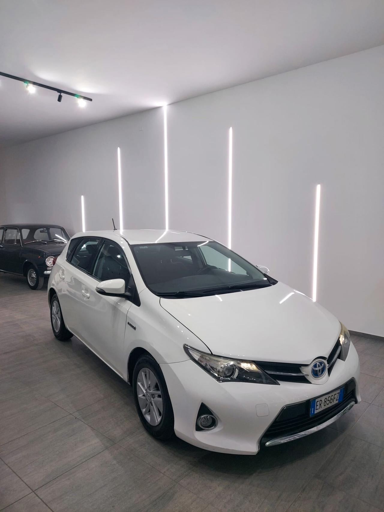 Toyota Auris 1.8 Hybrid 5 porte Lounge