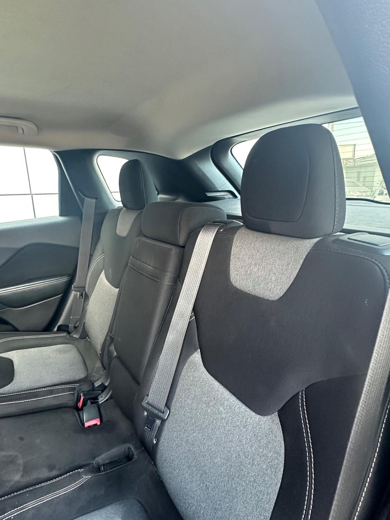 Jeep Cherokee 2.0 VENDITA RISERVATA AD OPERATORI DEL SETTORE