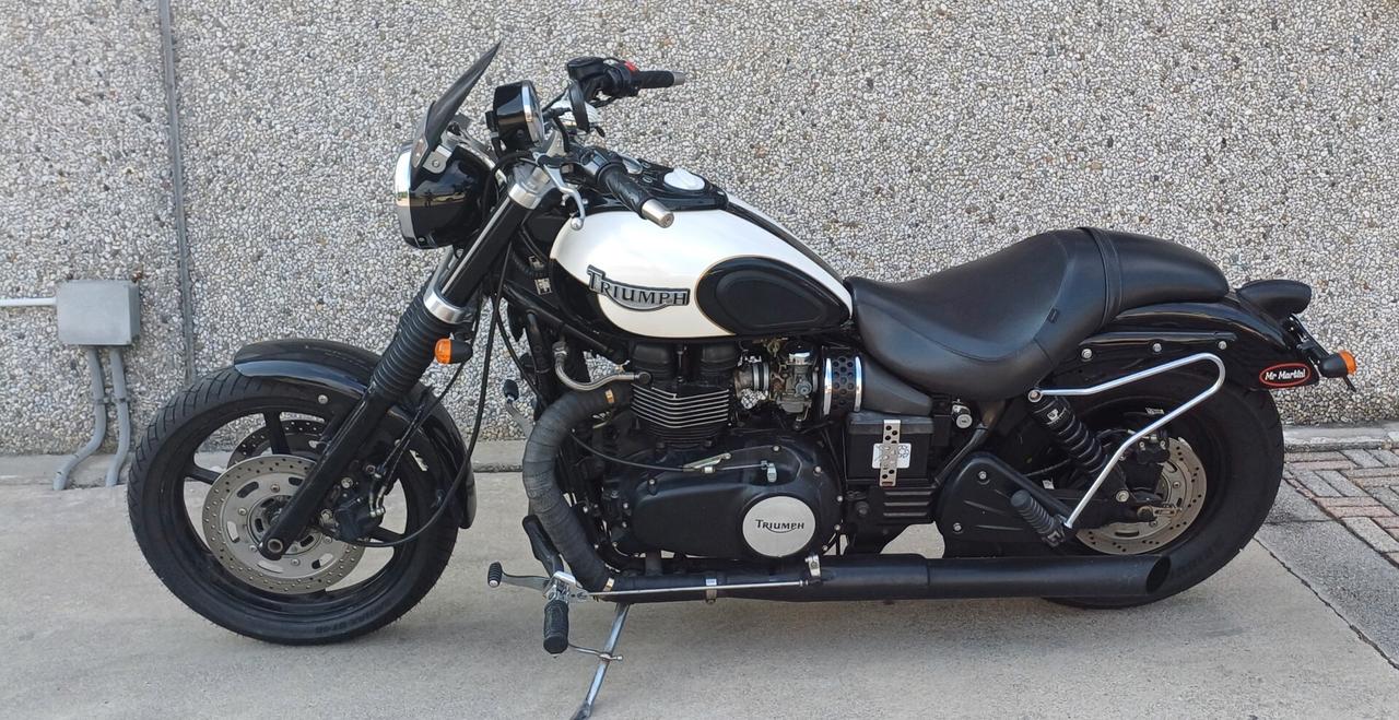 Triumph SpeedMaster preparazione Mr.Martini
