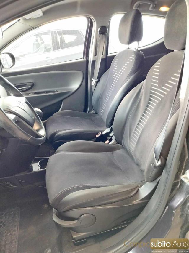 LANCIA Ypsilon 1.3 MJT 16V (Garanzia 12 Mesi)