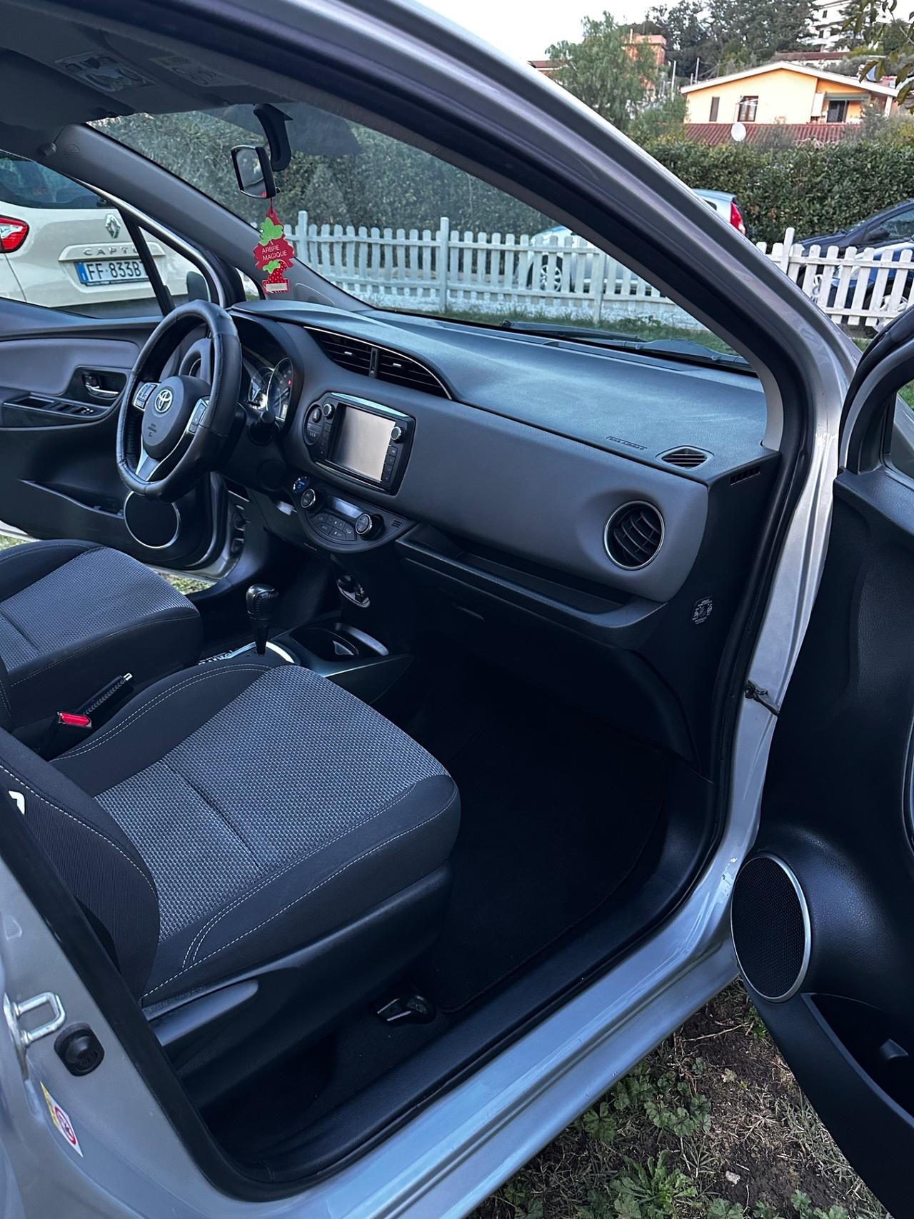 Toyota Yaris 1.5 Hybrid 5 porte Active