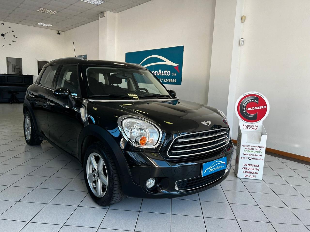 Mini Countryman 1.6D X NEOPATENTATI 2014