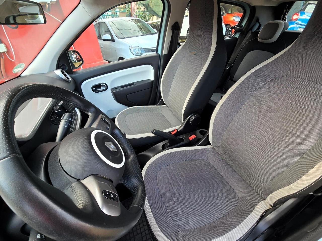 Renault Twingo SCe * NEOPATENTATI *