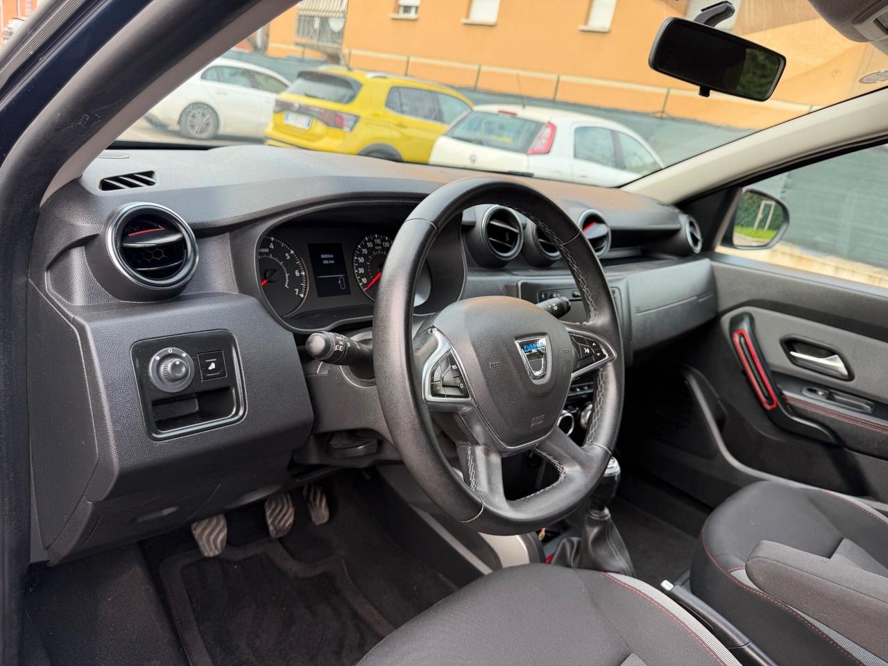 Dacia Duster 1.5 dci - NEOP. - NAV. - 12 MESI DI GARANZIA -