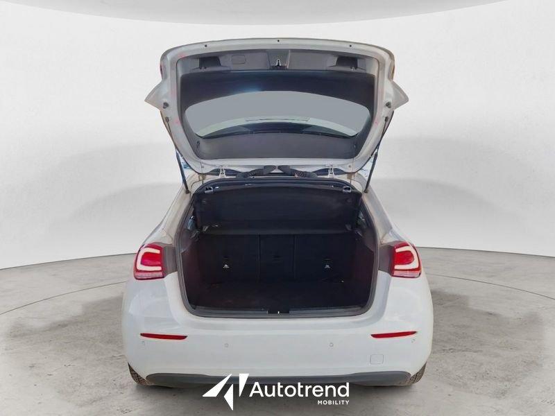 Mercedes-Benz Classe A 180 d 116 CV Automatica NAVI LED Business Extra