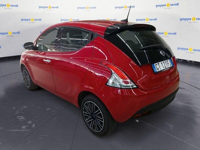 Lancia Ypsilon New 5 porte My24 1.0 Firefly 70 CvStart&Stop Hybrid Oro