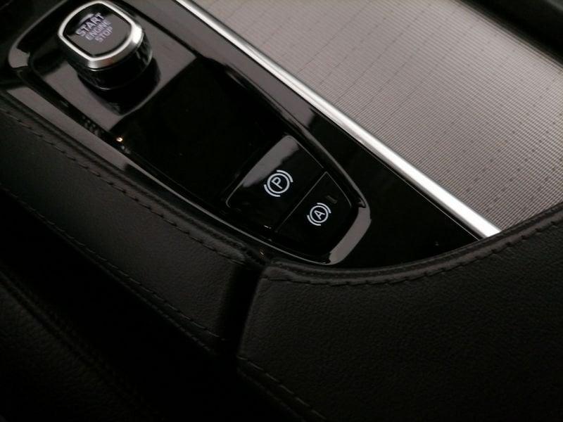 Volvo XC90 2.0 b5 Plus Bright awd 7p.ti auto