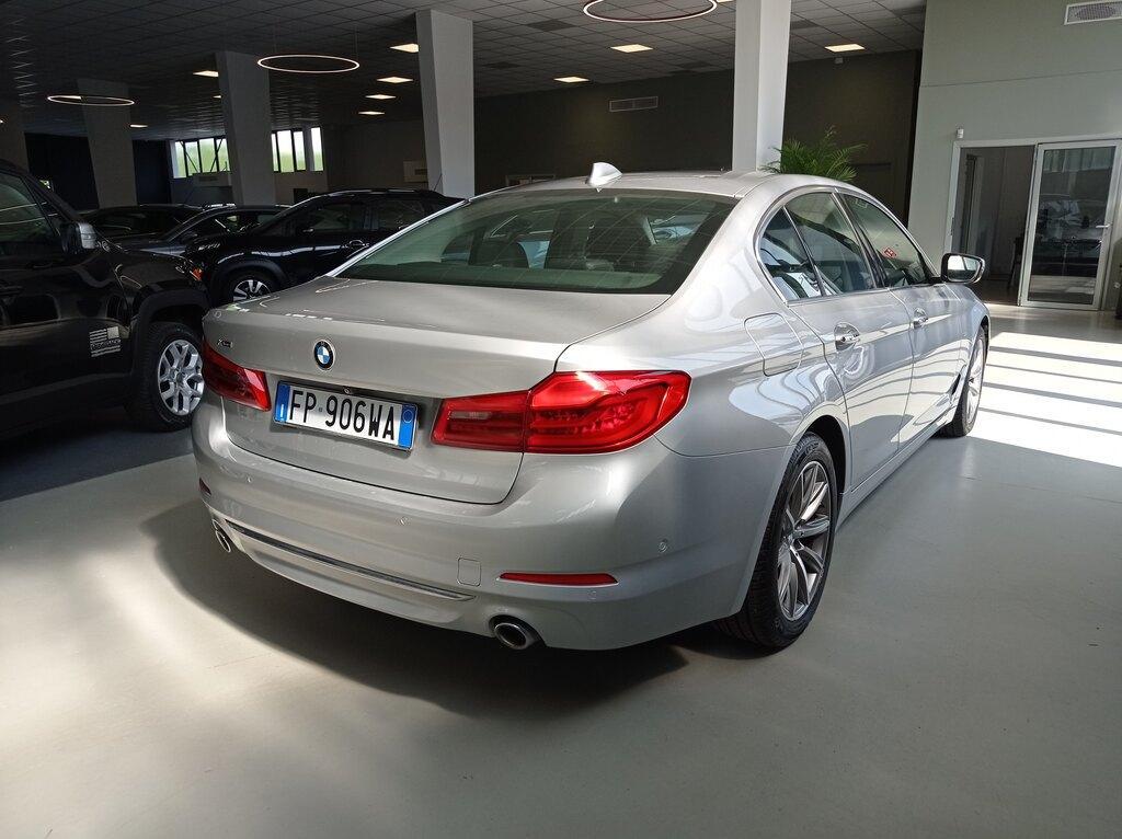 BMW Serie 5 Berlina 520 d Luxury xDrive Steptronic