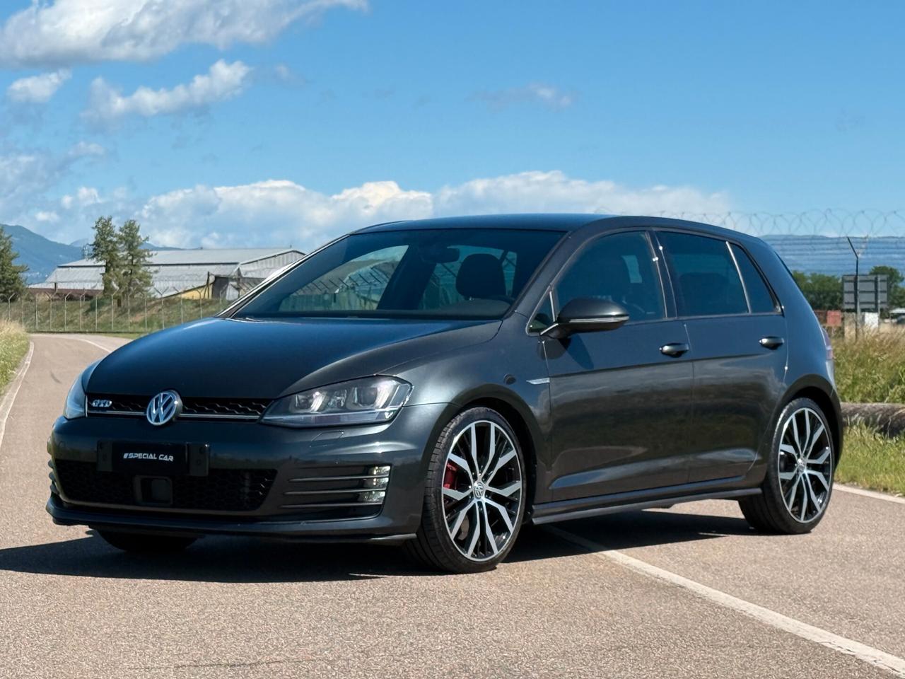 Volkswagen Golf GTD 2.0 TDI DSG 5p. 184cv ""MOLTO BELLA ED EFFICIENTE""