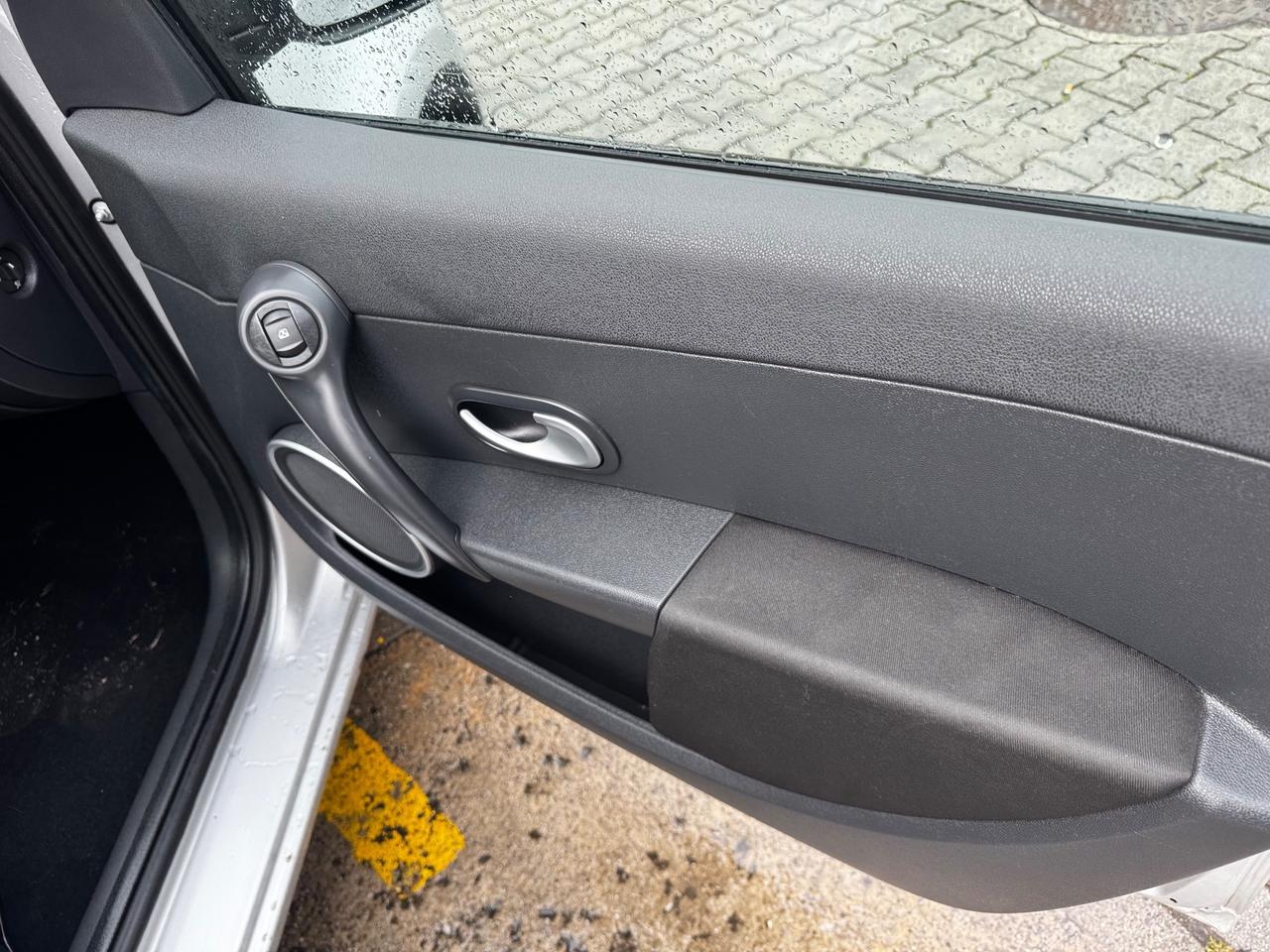 Renault Clio 1.2 GPL 16V 5 porte Dynamique neopatentati