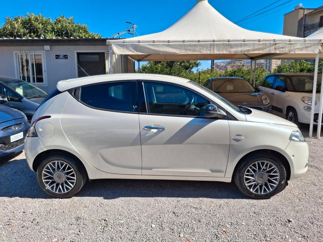Lancia Ypsilon 1.3 MJT 16V 95 CV 5 porte S&S Gold