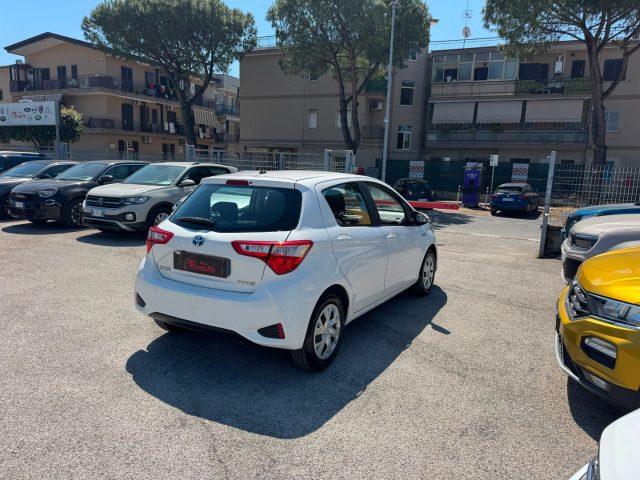 TOYOTA Yaris 1.5 Hybrid 5 porte Cool